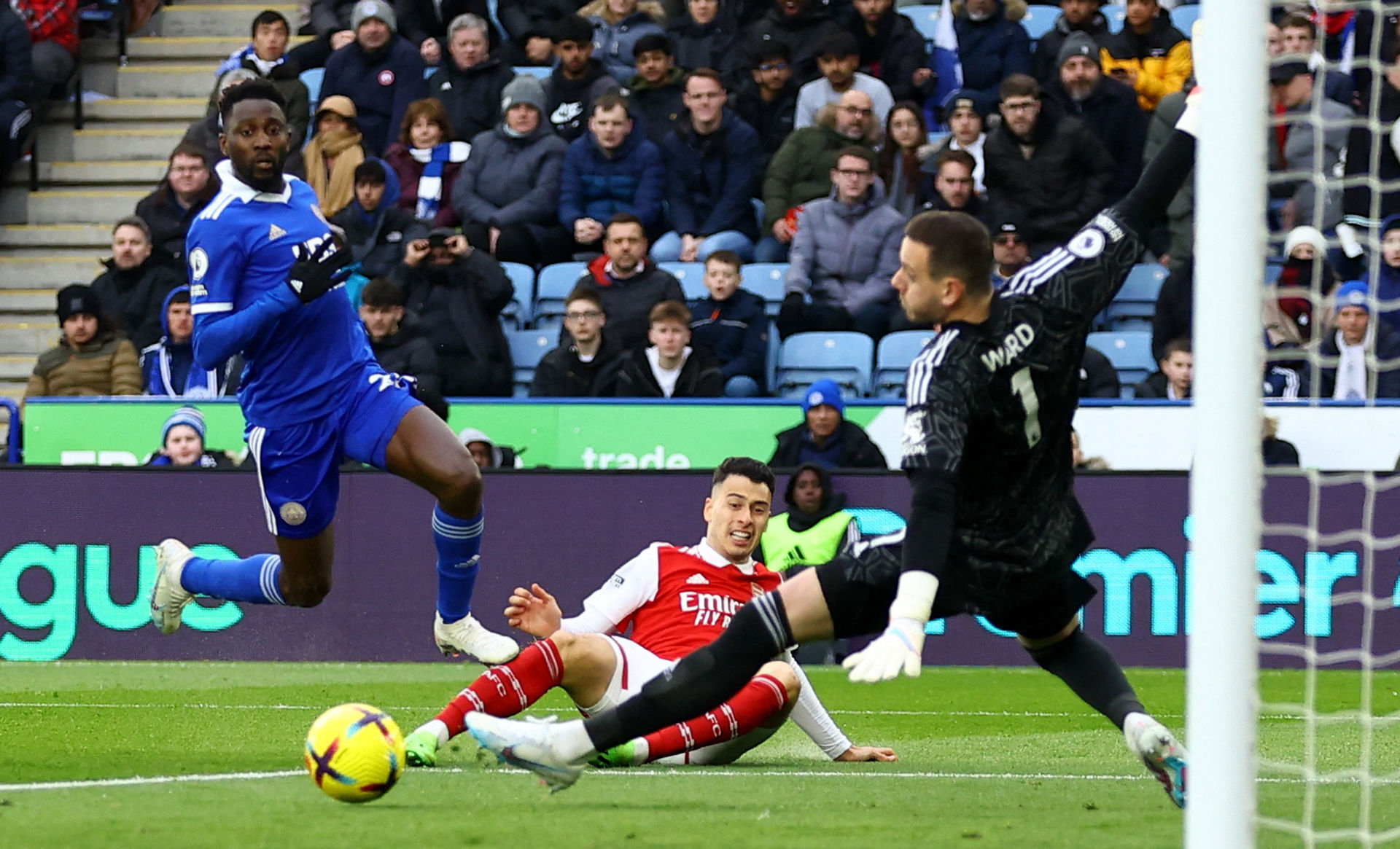 激动地走到 激动地走到