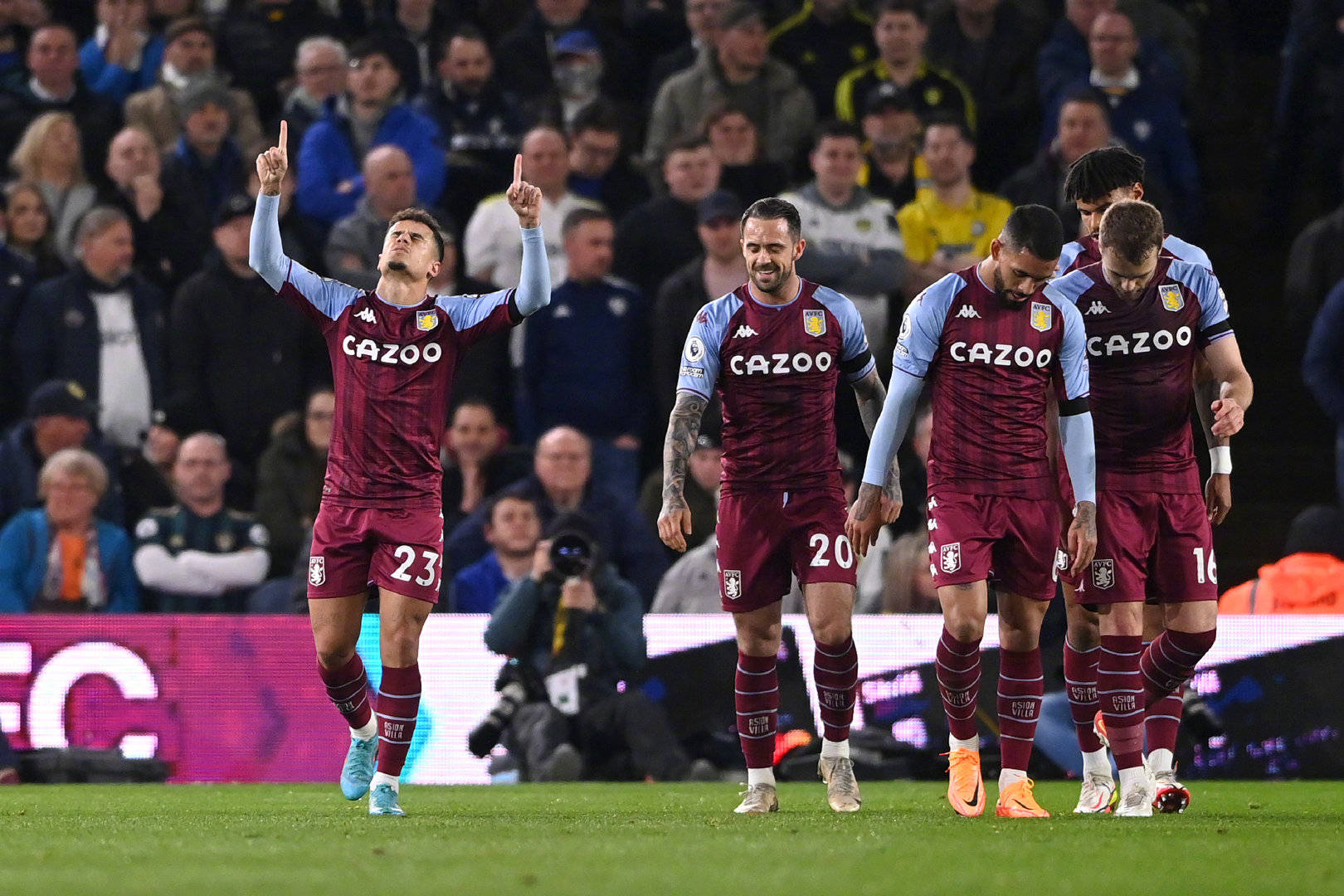 输出相比 输出相比