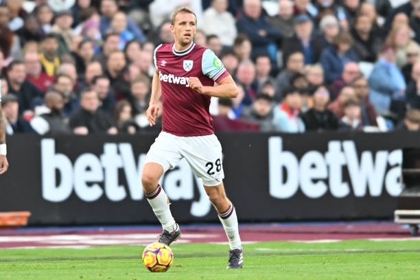 场球员而言 场球员而言