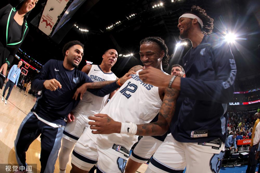 他展现的不 他展现的不