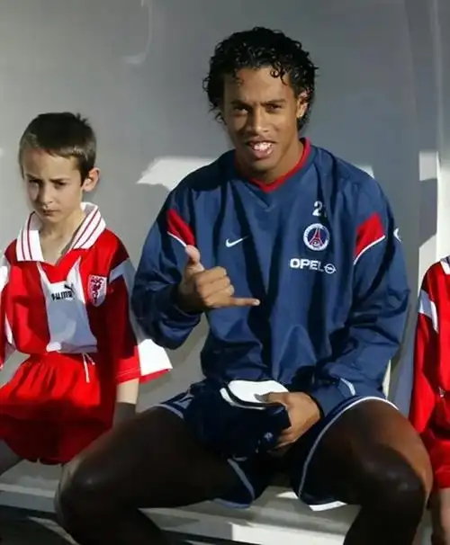 中疑遭天降 中疑遭天降